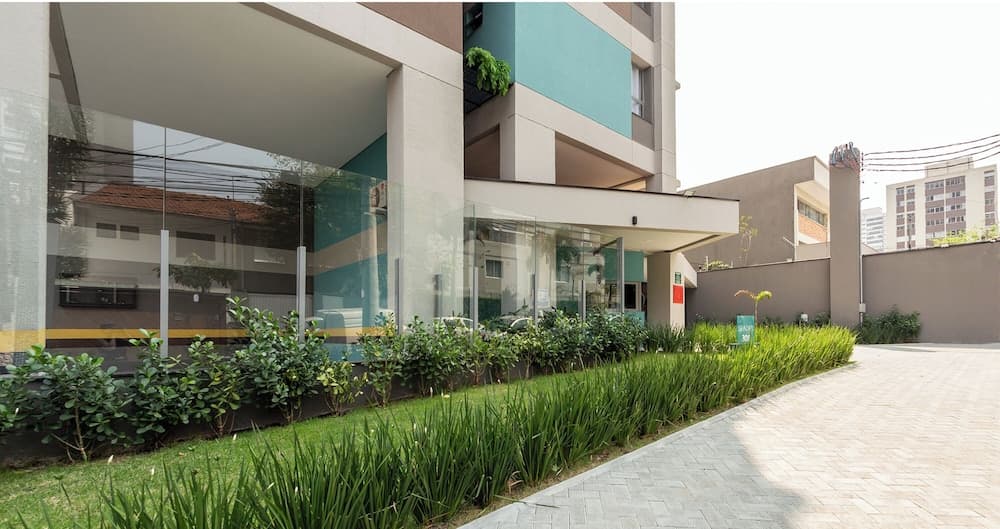 Charlie Wonder Brooklin