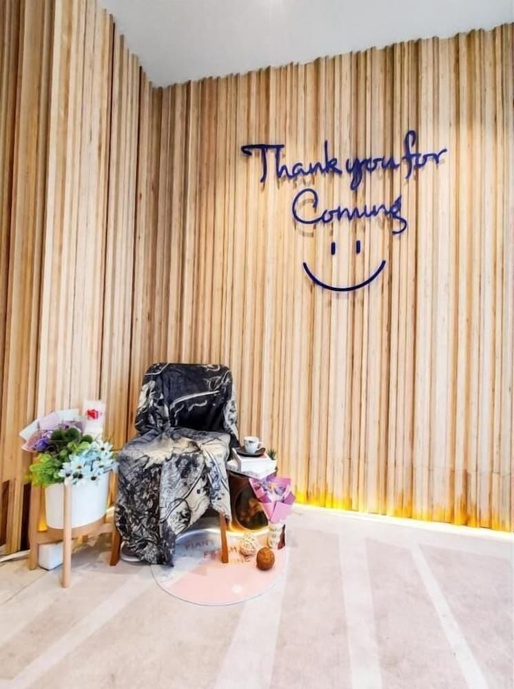 Fashion home Hotel