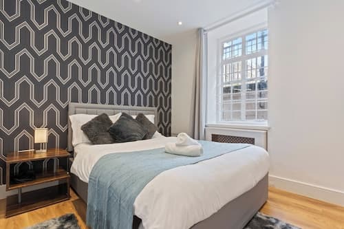 Cozy Apt Step Away Hyde Park and Oxford Street
