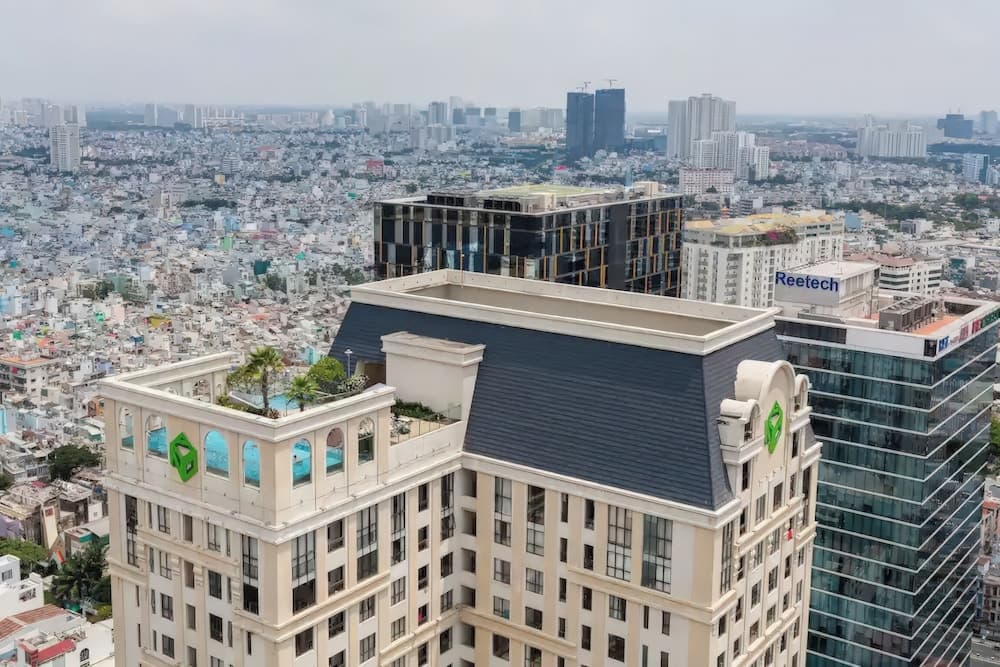 The ICON 56 Building & Apartment D4