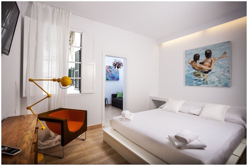 Cheap & Chic Hotel