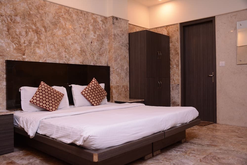 Hotel Maan K