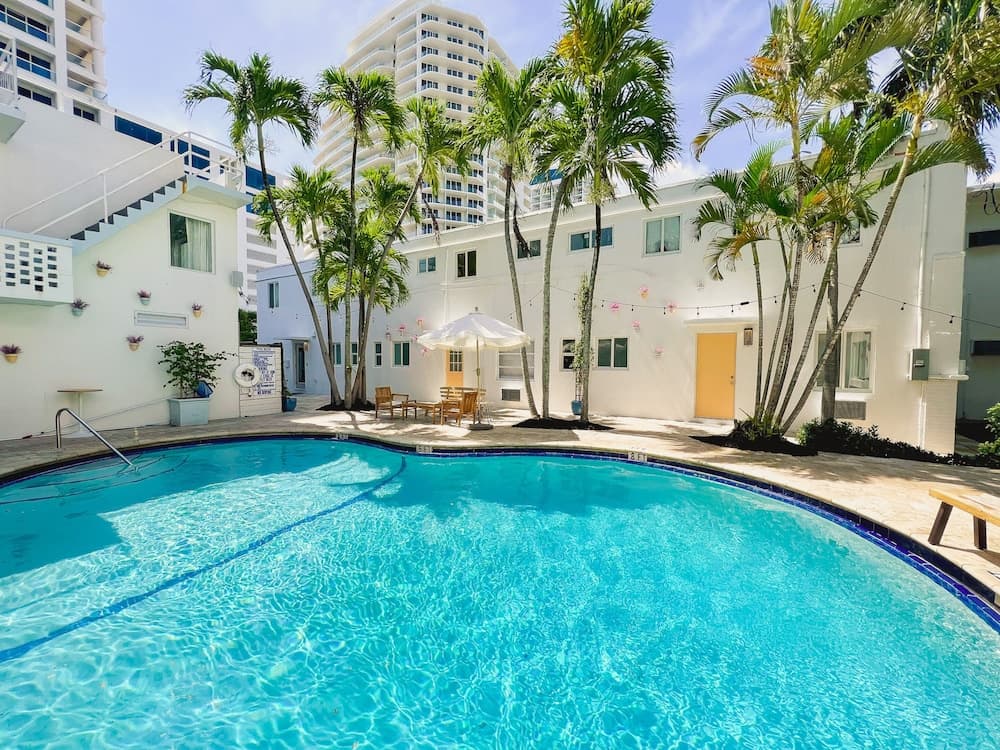 North Beach Hotel