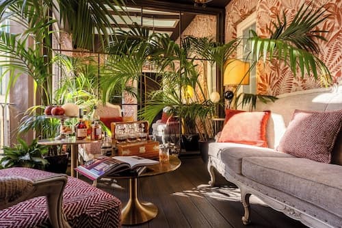 HT6 Boutique Hotel