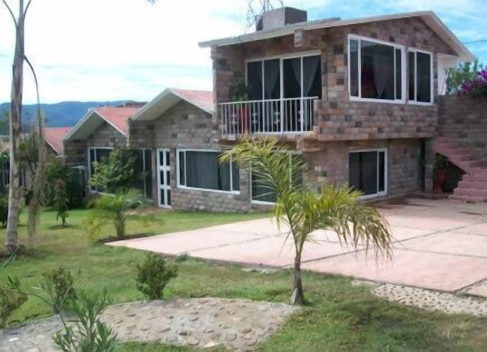 Hotel El Ciprés