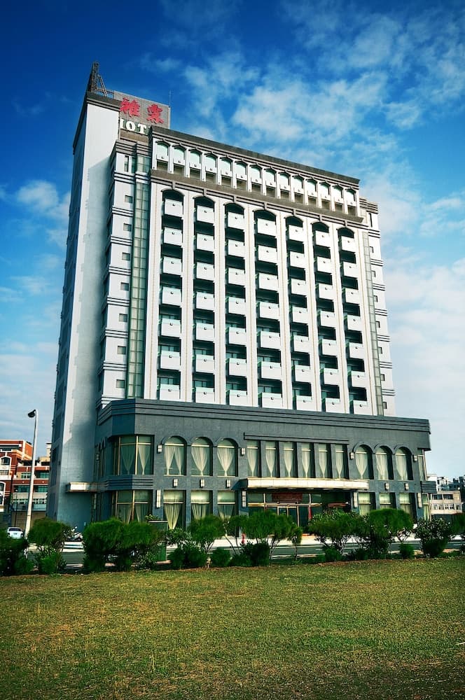 Yaling Hotel