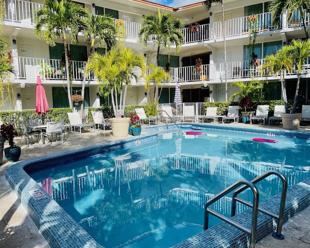Ocean Mile Hotel