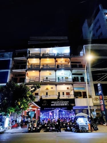 Niisaii Apartment