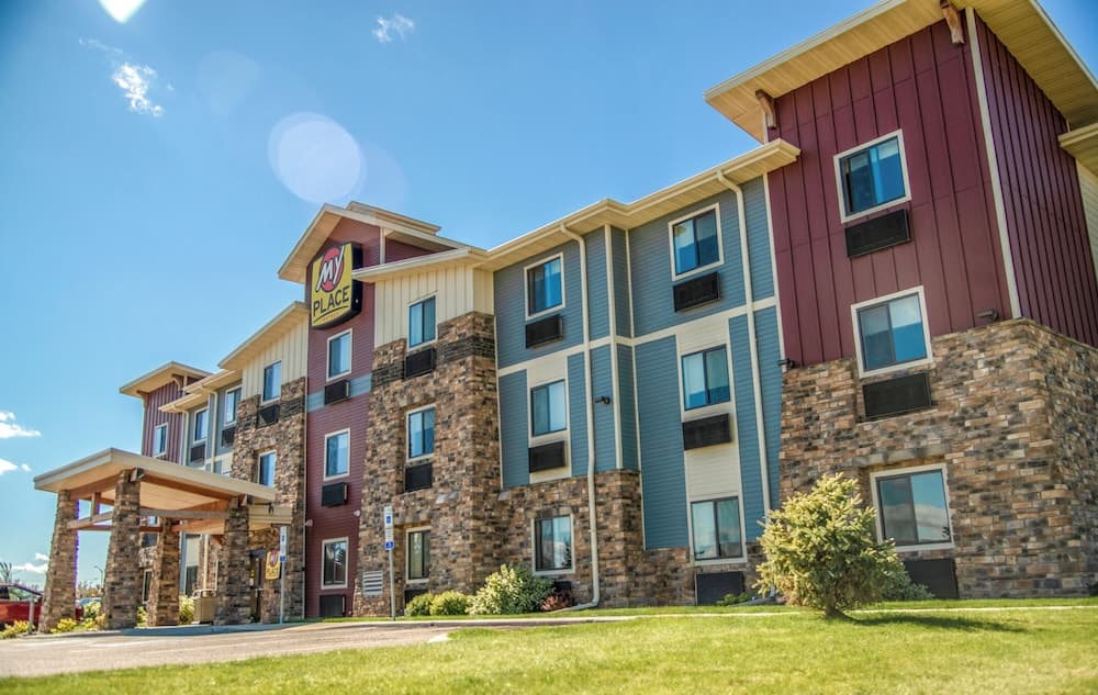 My Place Hotel - Jamestown, ND