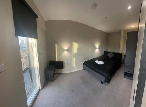 Apartment - Sleeps 4, Pets Allowed & Free Parking