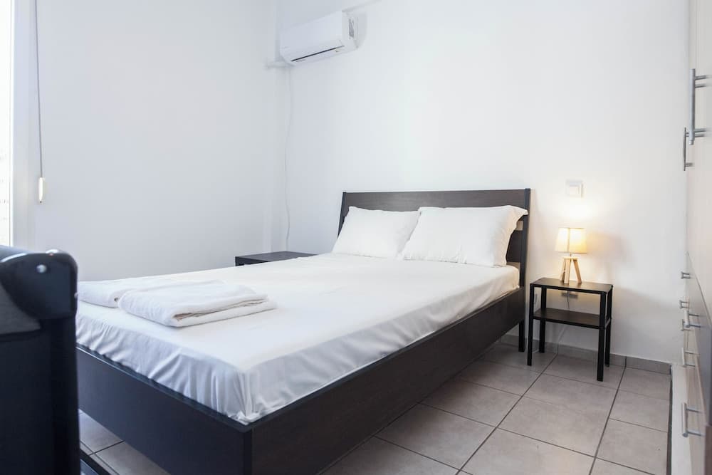 Stylish 1 Bd Apt w Balcony in Petralona