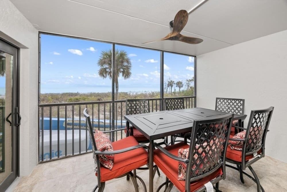 Tarpon Beach 302 3 Bedroom Condo