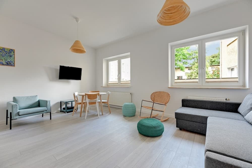 Laguna 3 by Grand Apartments