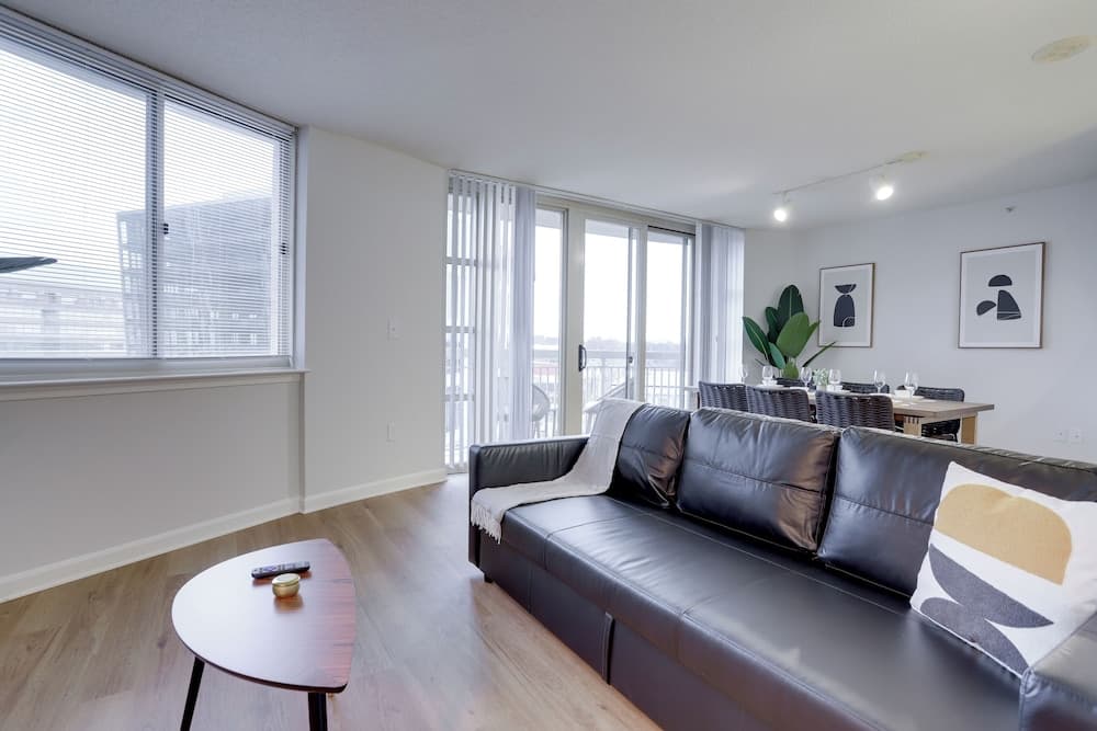 Cozy & Comfortable Condo in Ballston