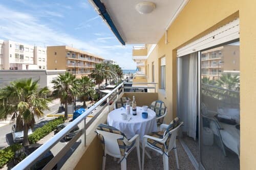 River in Daim s With 2 Bedrooms and 1 Bathrooms