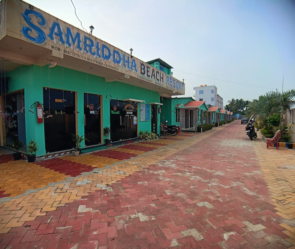 SAMRIDDHA BEACH RESORT