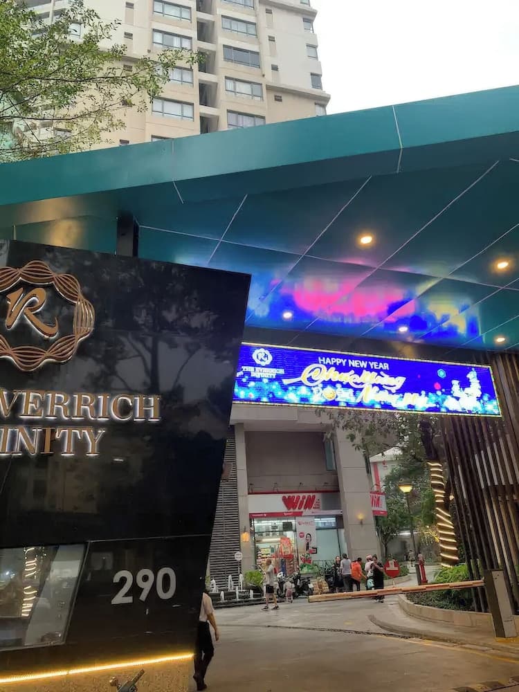 The Everich Infinity - China Town Apartment