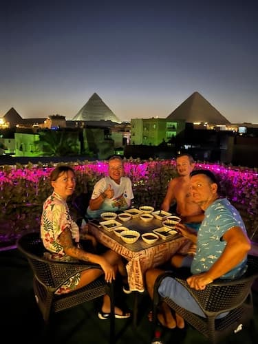 Jana pyramids view inn