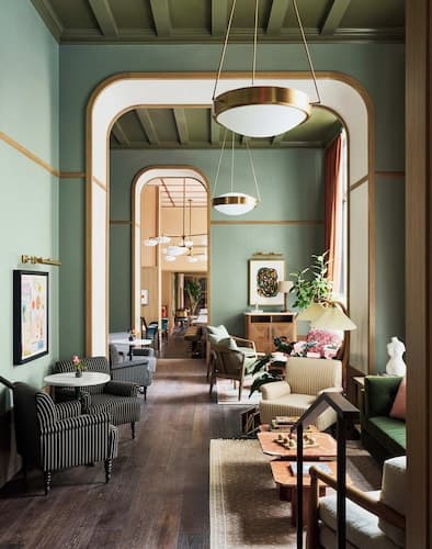 Fidelity Hotel