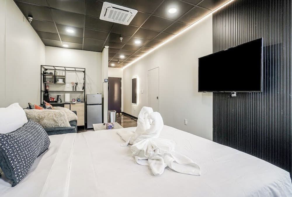 Melwood Suites Unit 104 Studio