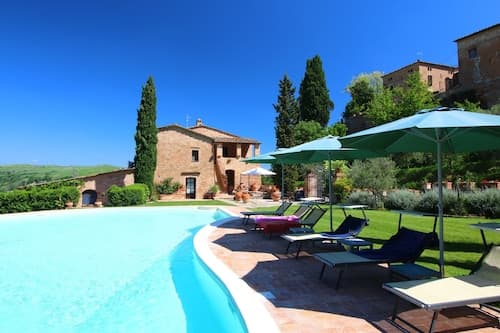 Attractive Farmhouse in Montalcino With Terrace