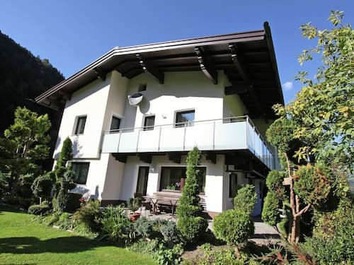 Cozy Apartment in Aschau im Zillertal Near Ski Lift