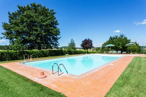 Scenic Apartment in Casole D'elsa With Pool