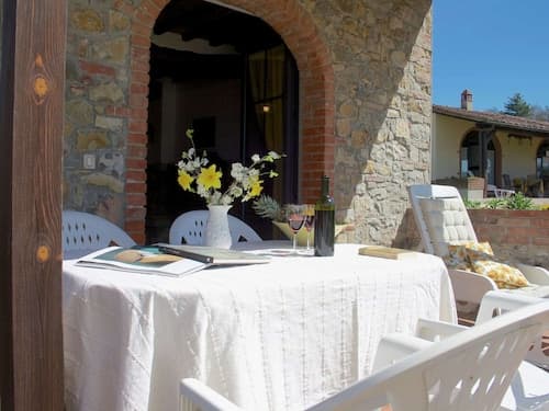 Aesthetic Farmhouse in Bucine With Barbecue