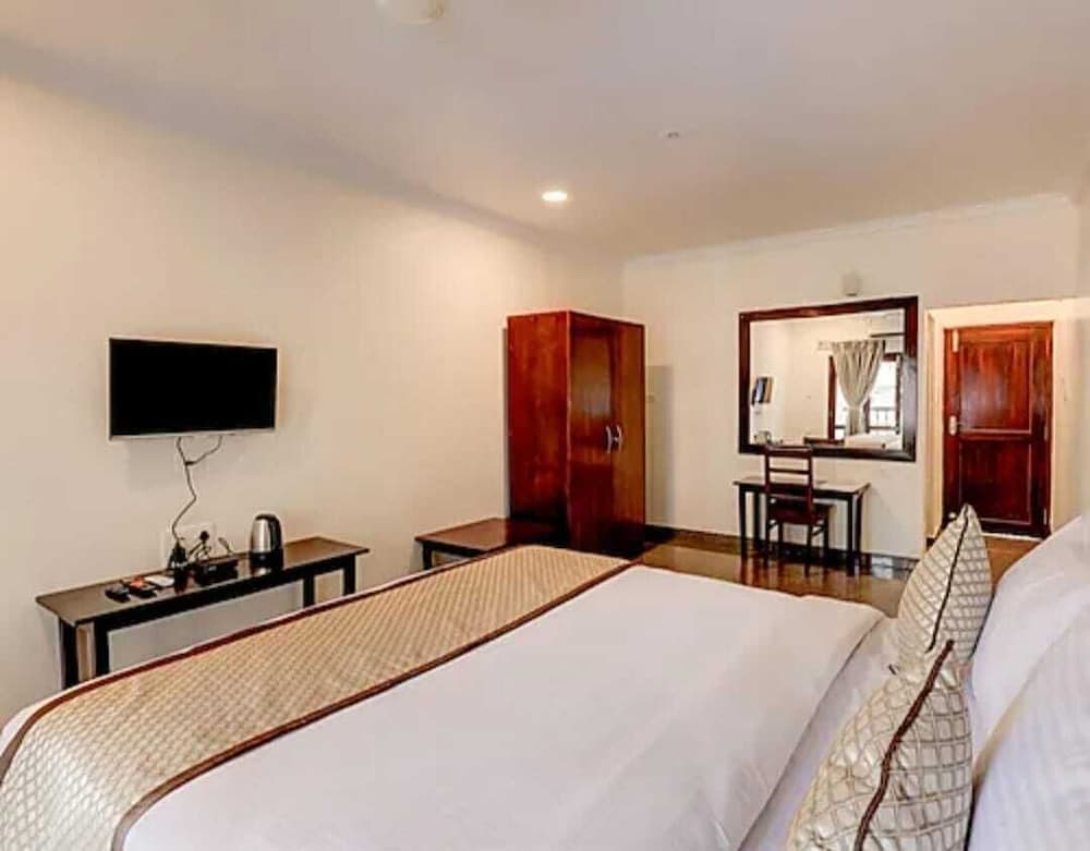 Deep International a Luxury Hotel