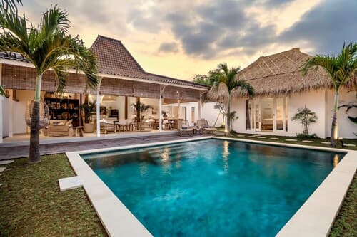 A Casa Di Renucci by Alfred in Bali - Brand New Stunning 5BR Villa Near Seminyak Beach