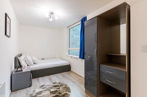 Modern and Minimalist Flat in Vauxhall