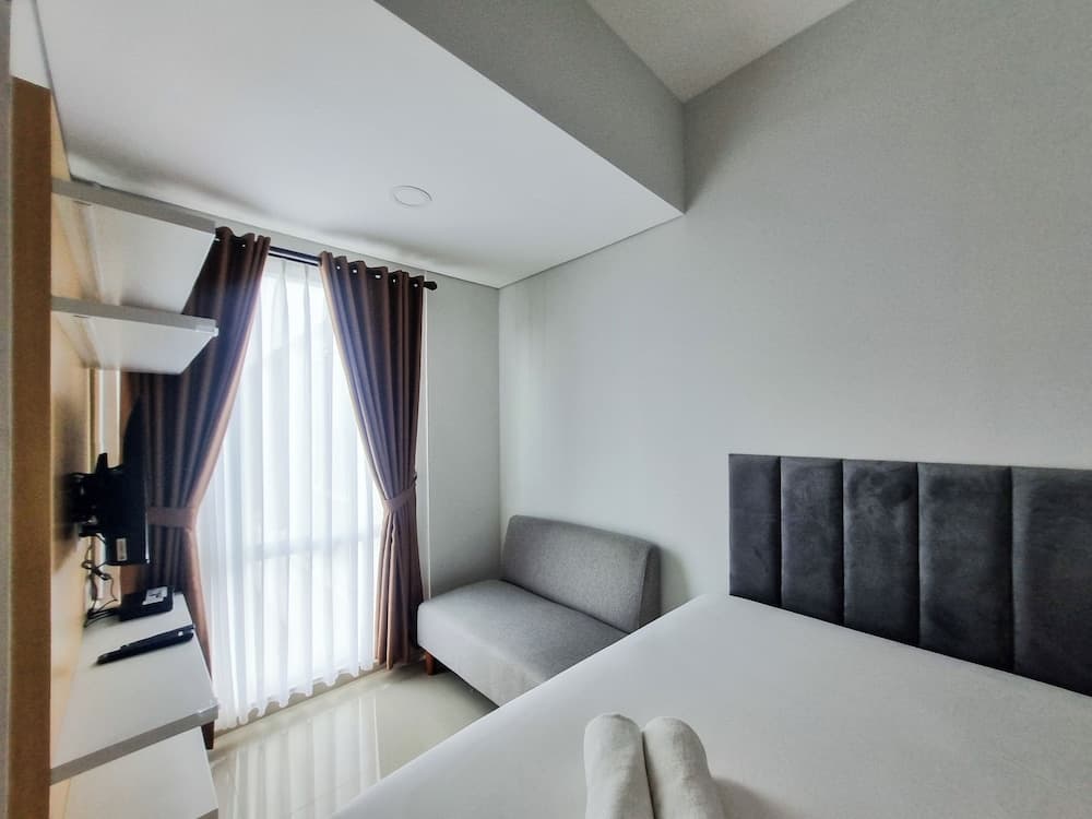 Cozy Living Studio at Taman Melati Sinduadi Apartment
