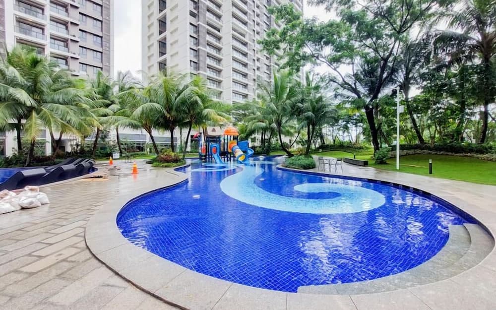 Spacious and Good Location 3BR at Sky House BSD Apartment