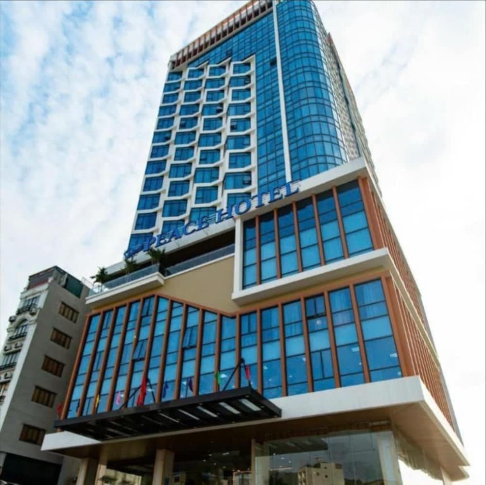 Peace Hotel Ha Long