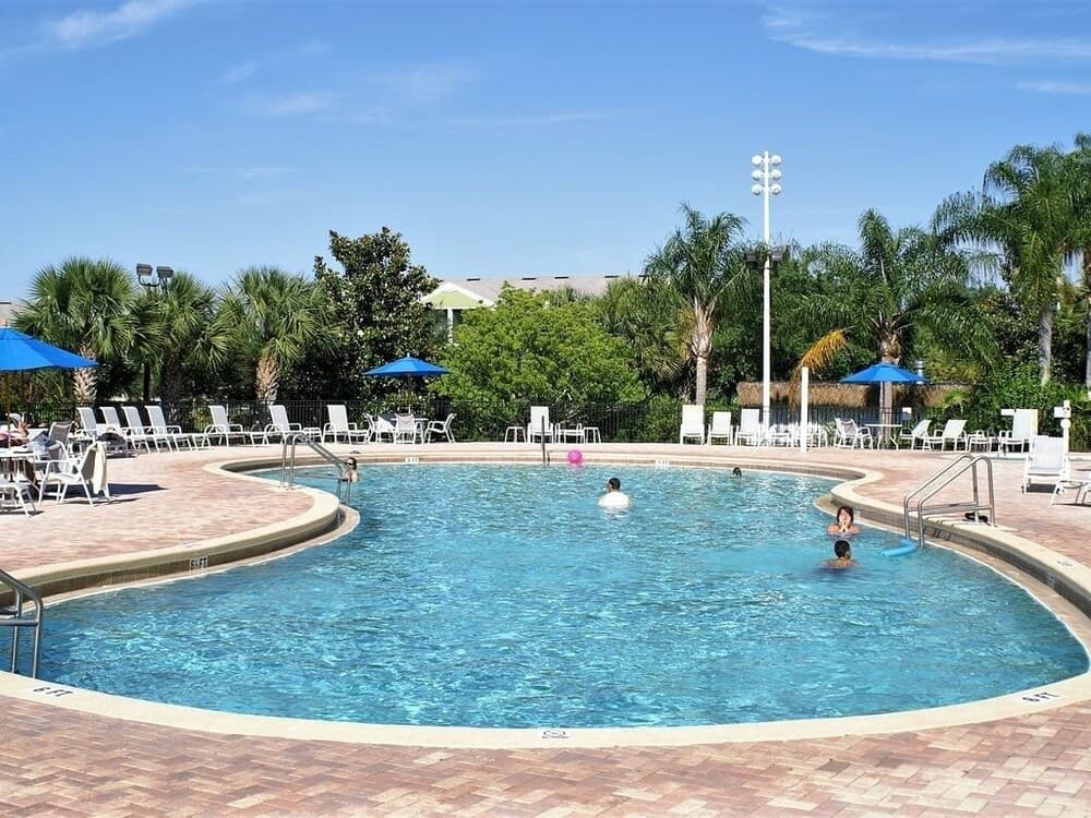 3 Bed In Resort Close To Disney 3 Bedroom Condo