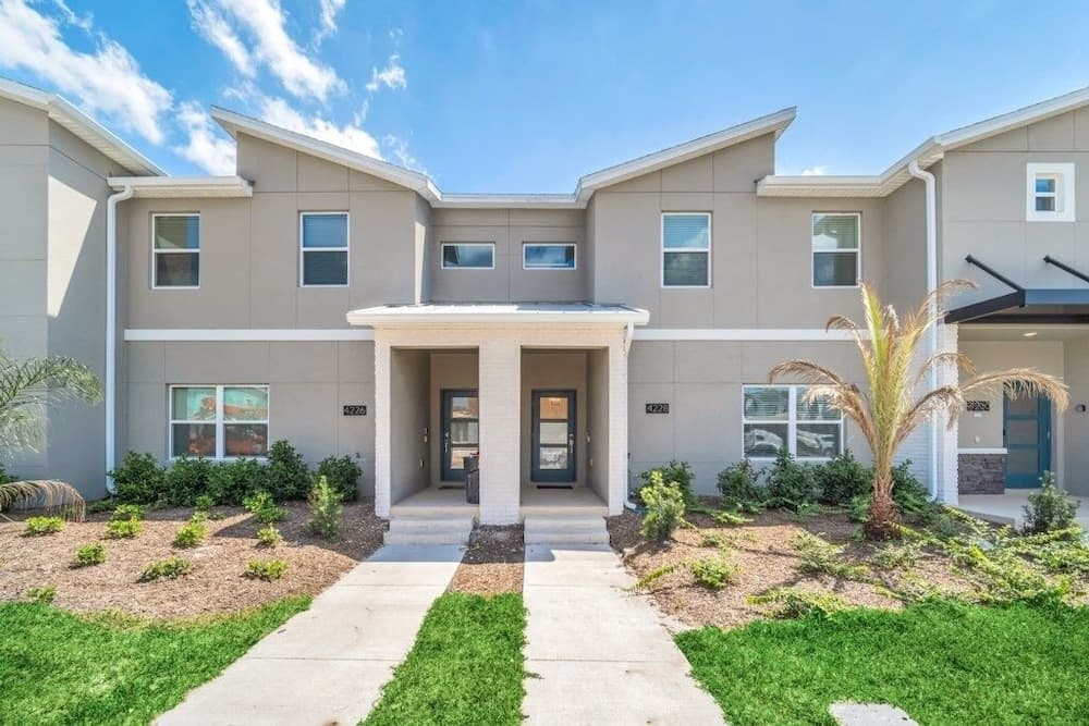 4228para 4 Bedroom Townhouse