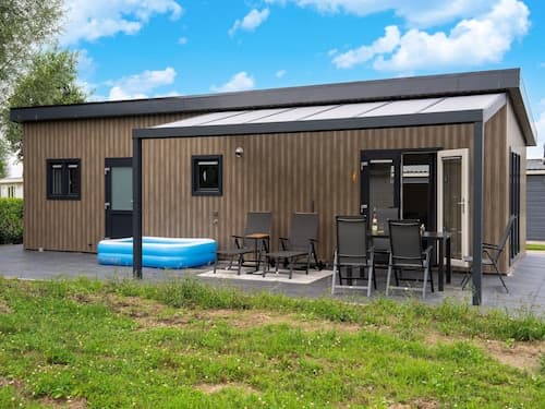 Holiday Home in Molenschot Near Nature Reserves