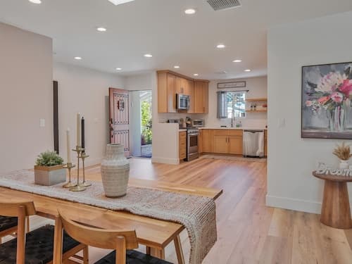 Hollywood Dream Remodeled Pool & Jacuzzi