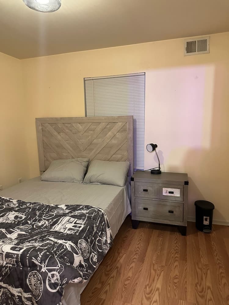 NWK 457 ROOM 113-C