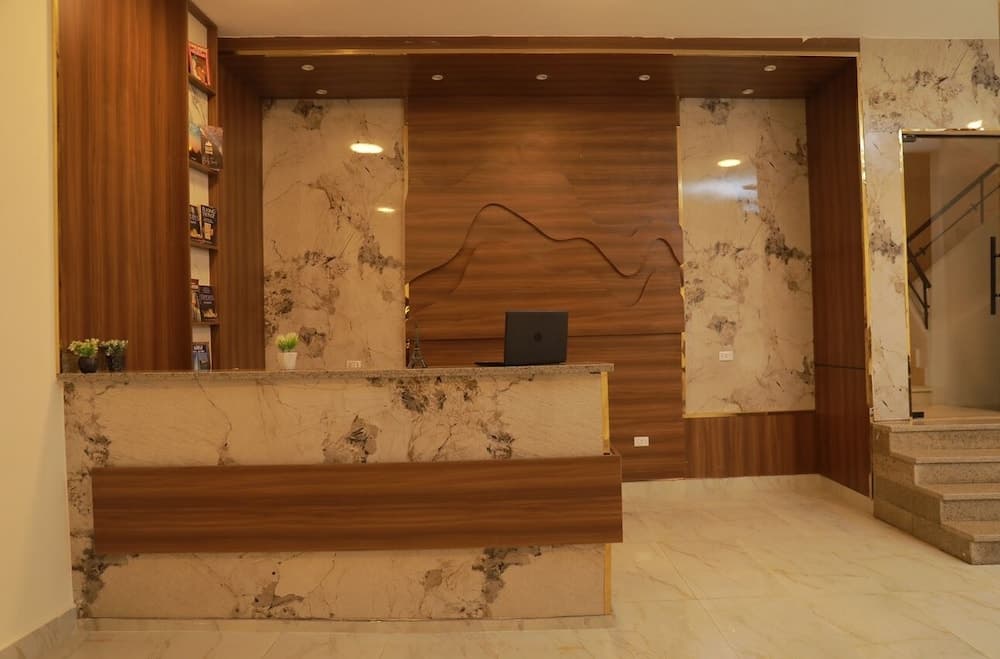 Brilliant Pyramids View Inn