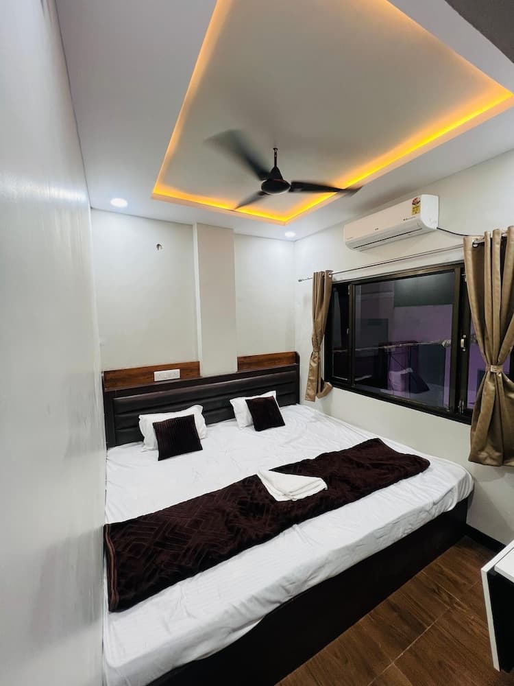 Hotel Advika
