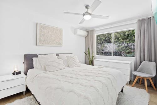 Hillside in the heart of Burleigh