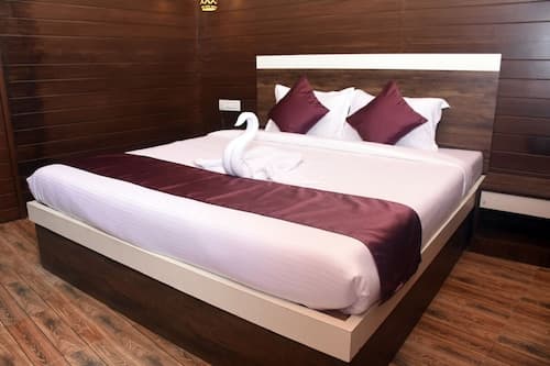 Wood House Beach Resort