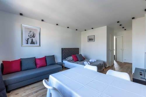 Beautiful Equipped Apartment in Downtown Deauville 4p/1br