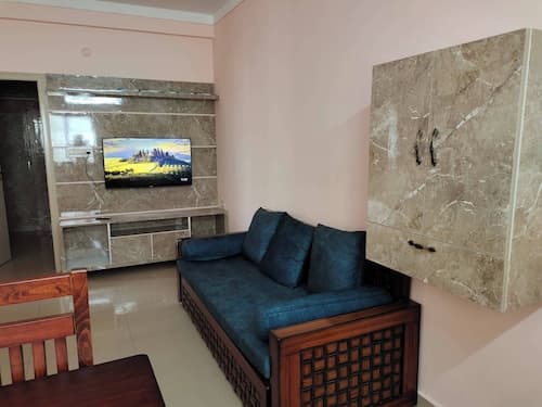 Ramamurthy/sleeps6/2bedroom/tv/wifi