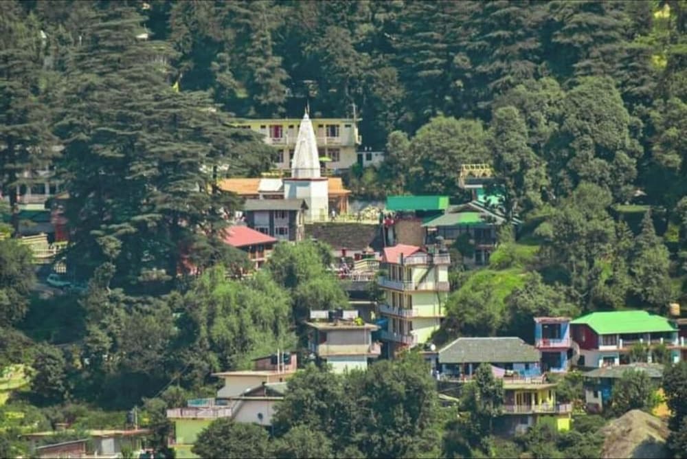 Konaklama yerinin ön cephesi