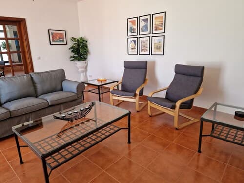 Villa Georgiana Spacious Quiet 4 Bed Property With Private Pool Sleeps 8