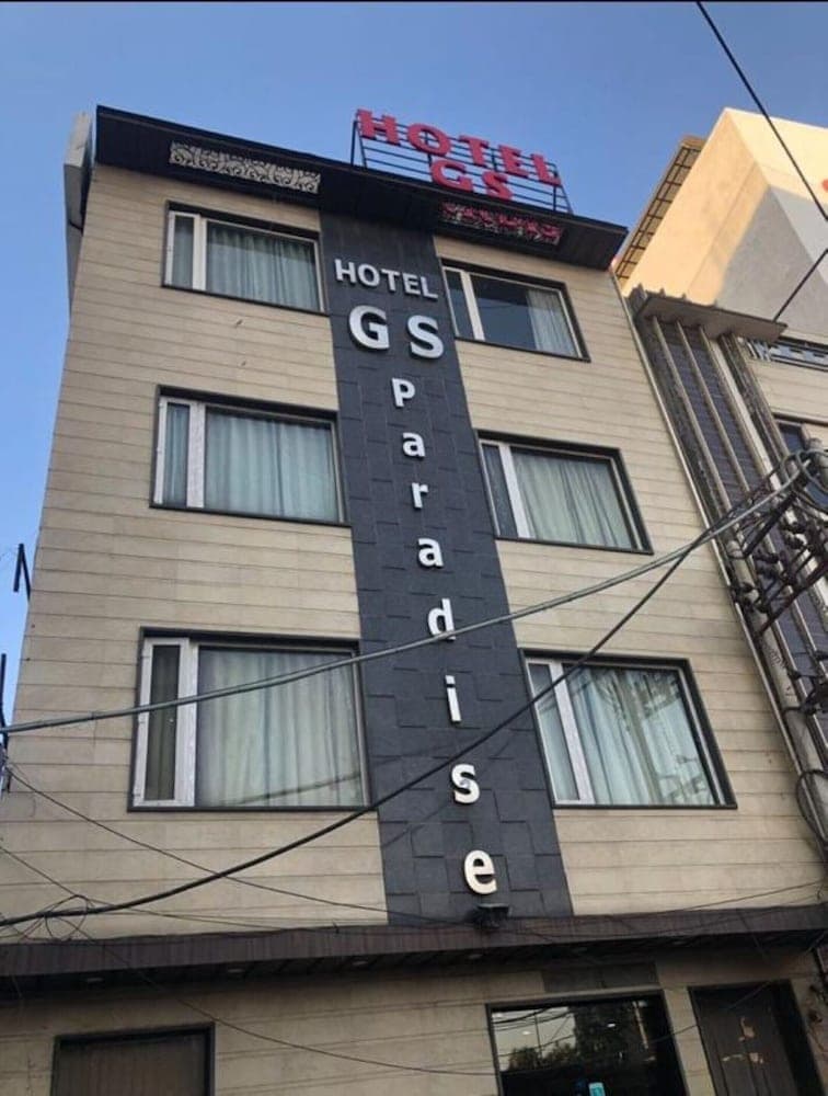 Goroomgo Gs Paradise Amritsar