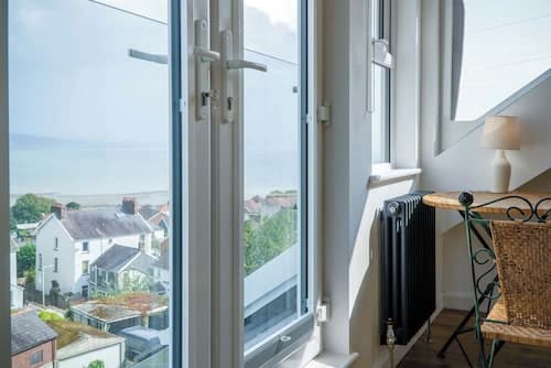 Overland Road 4 Bed House Mumbles