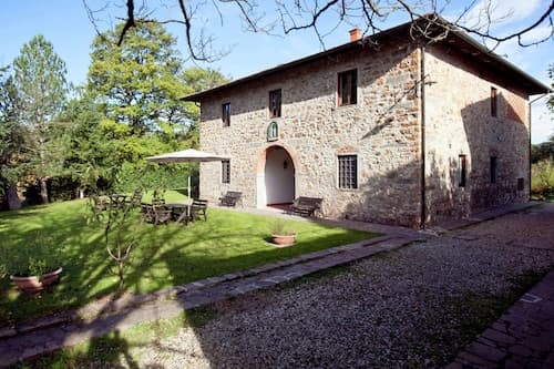 Pleasant Apartment With Swimming Pool,garden,bbq, Parking